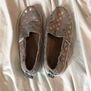 Size 13.5 Girls Tom Shoes